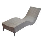 Reposera-en-rattan-sintetico-0