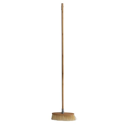 Escoba en bambú PRECIO LÍDER gris