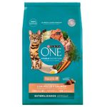 Alimento-ONE-gato-esterilizado-pollo-y-salmon-2-kg-0