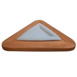 Plato-triangular-con-base-madera-0