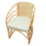 Silla-en-ratan-con-almohadon-en-polyester-57x38x85-cm-0