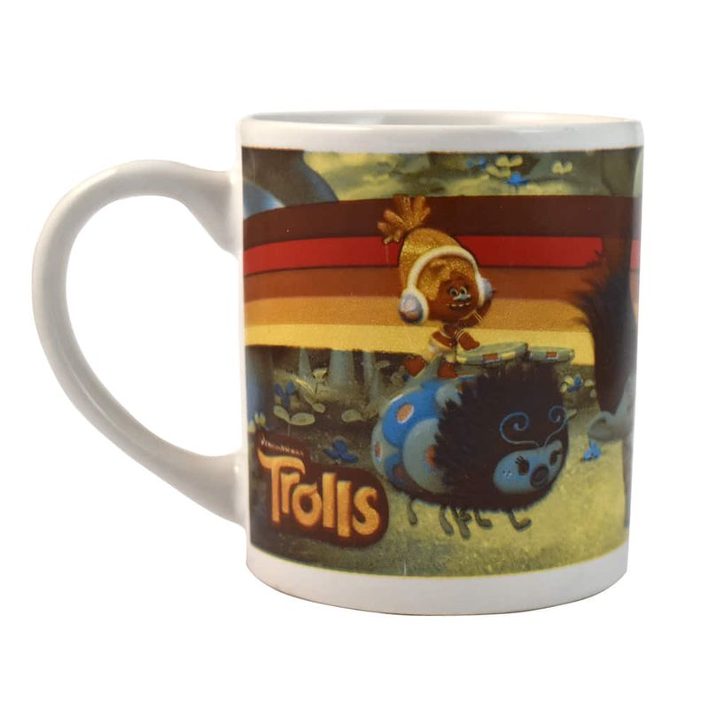 Taza-ceramica-240-ml-con-caja-Trolls-1