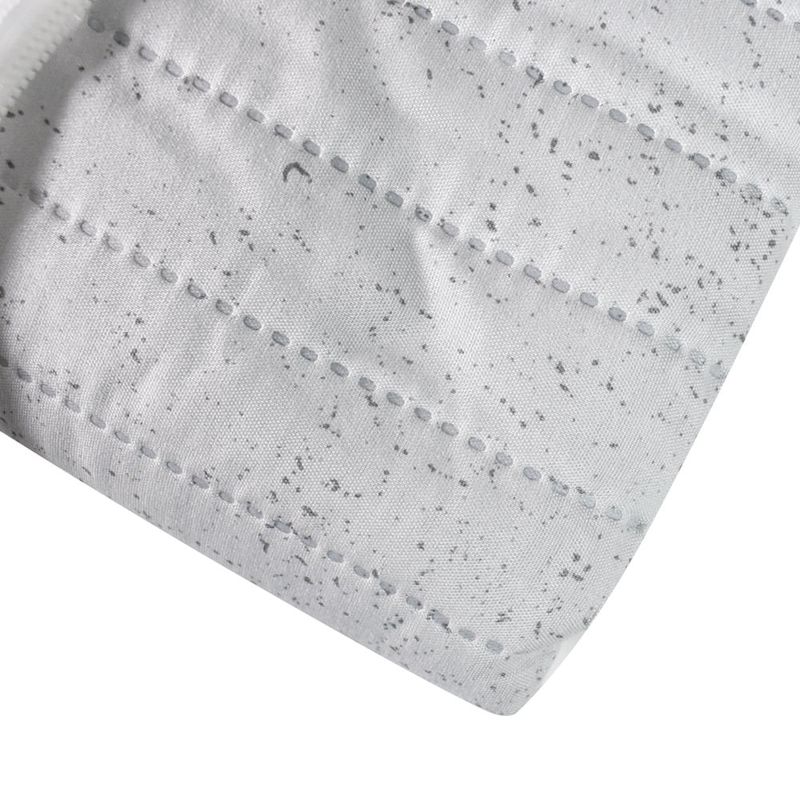 Cubrecama-HOME-Queen-220x240-cm-microfibra-gris-y-negro-1