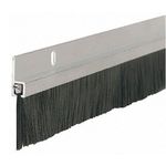 Zocalo-de-puerta-con-cepillo-de-aluminio-natural-90-cm-0