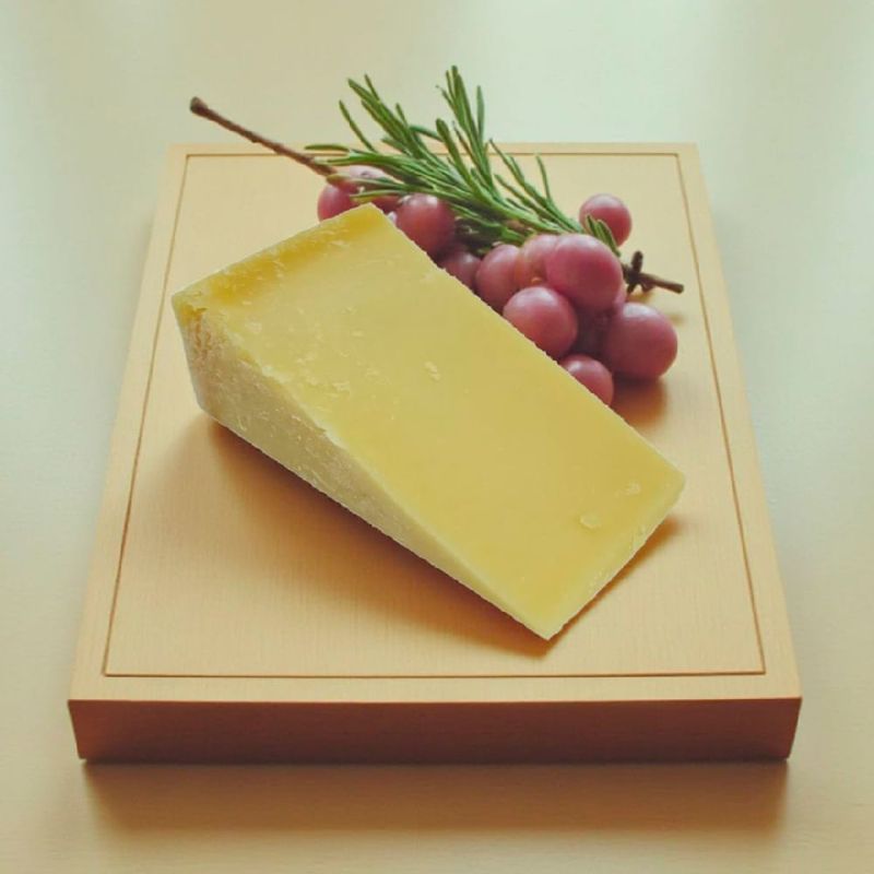 Queso-Parmesano-MAIA-cuña-x-300-g-3