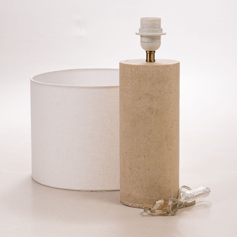 Lampara-de-mesa-28-x-48-cm-5