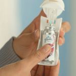 Aromatizante-de-Ambientes-GLADE-Toque-Limon-Refrescante-Pack-x-2---9-g-4